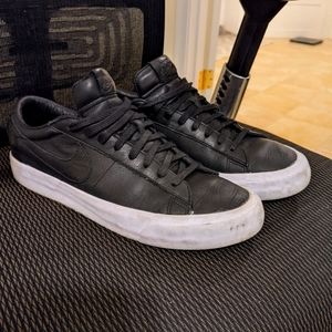 Nike Low Leather Sneaker